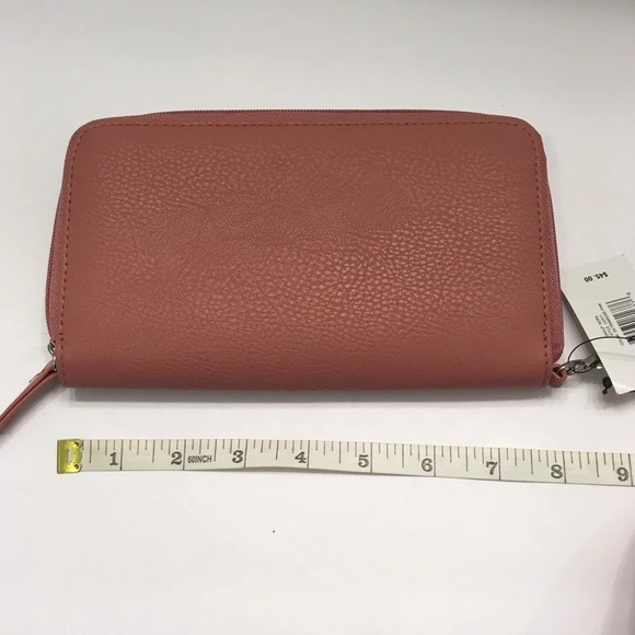 Joe’s Pink zip around wallet/Wristlet NWT - Picture 5 of 6